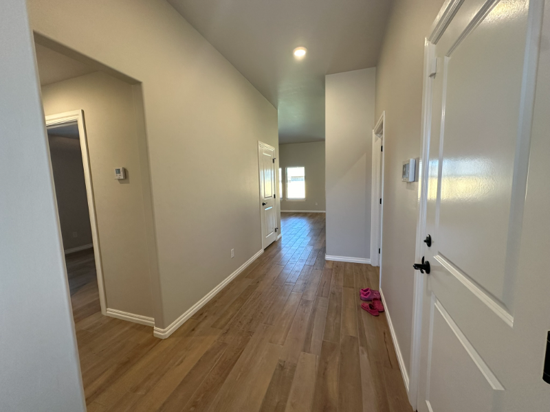 1621 Ne 33rd St - Photo 6 of 20