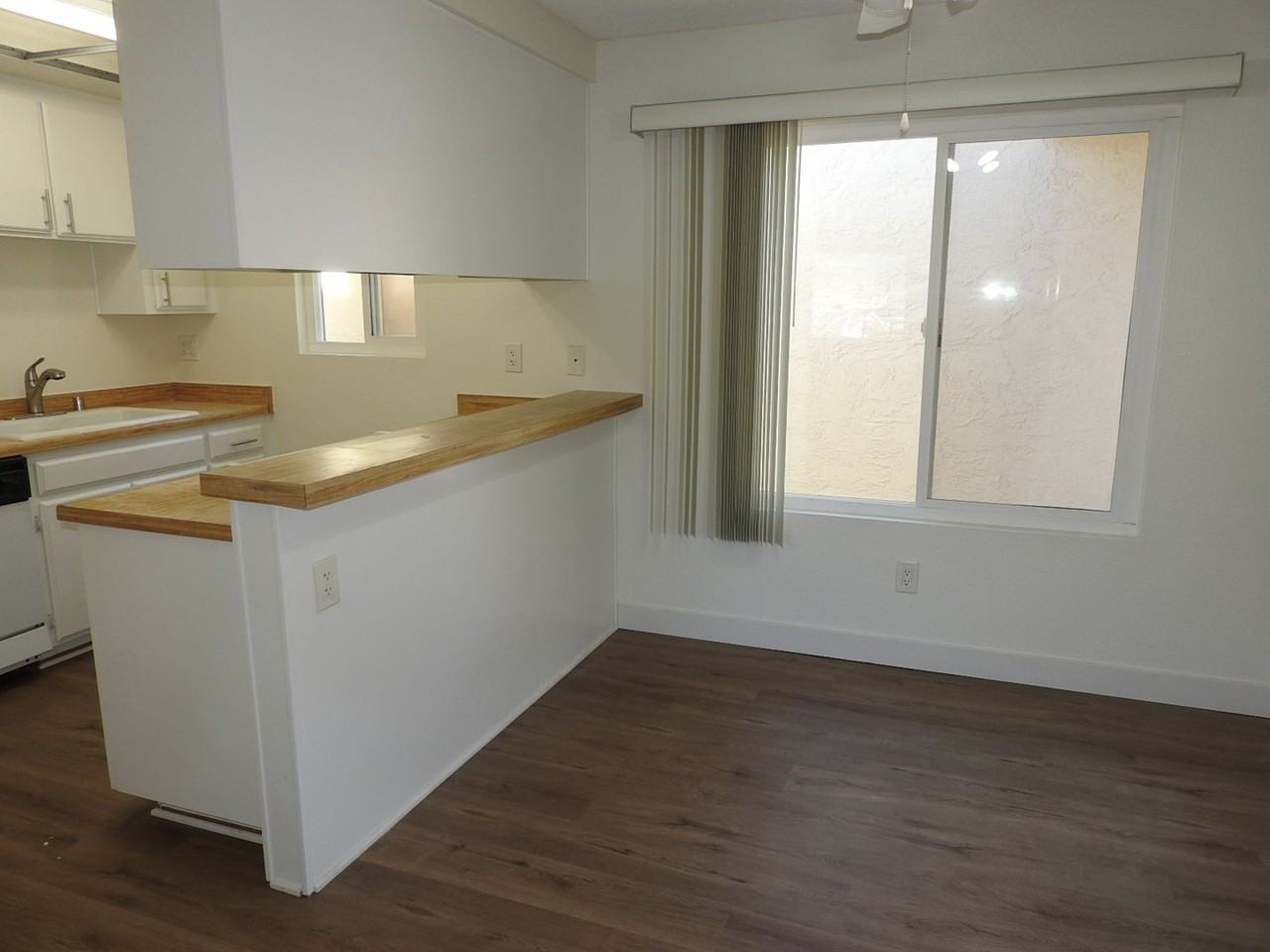 Graham Terrace Apartments - Photo 4 of 39