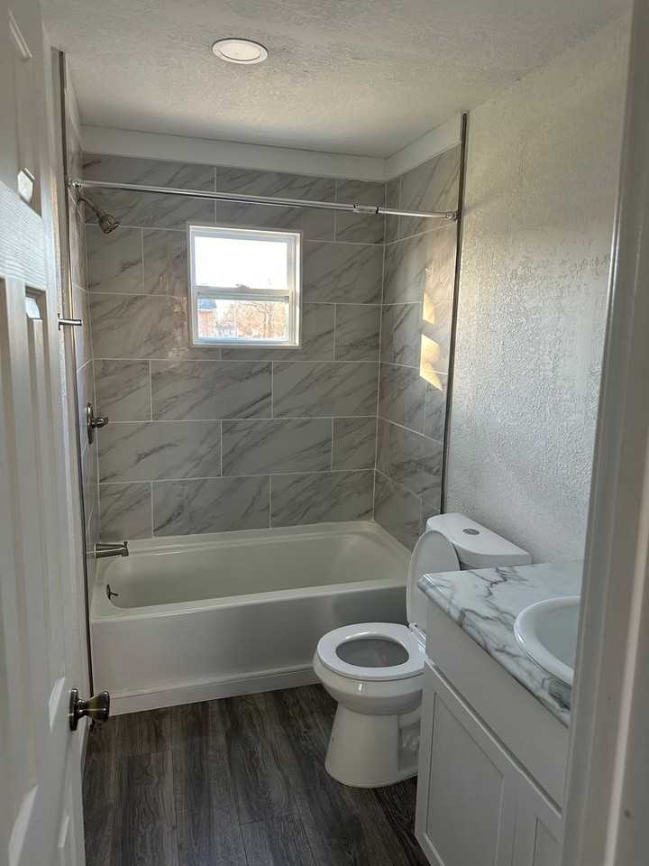 1701 East Ave - Photo 7 of 11