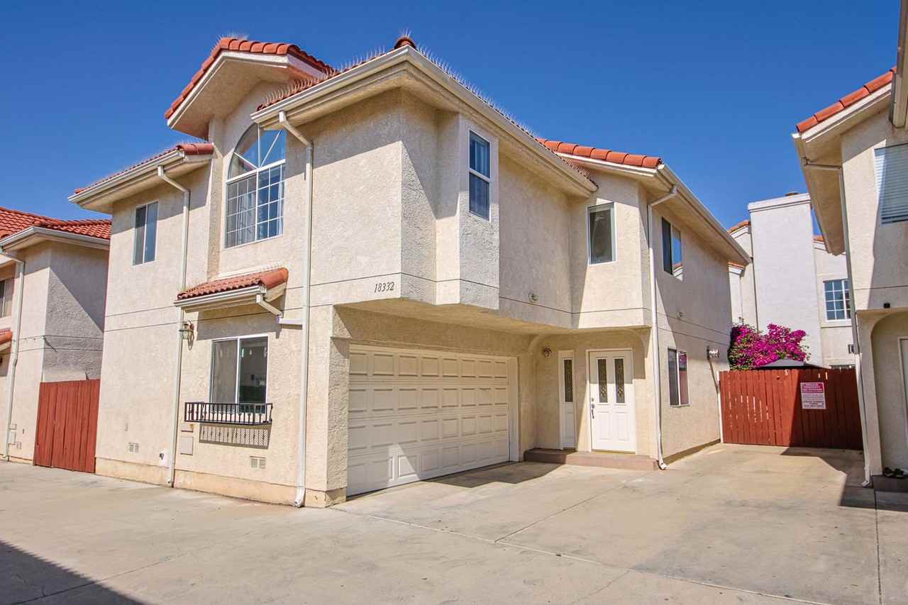 18332 Keswick St - Photo 3 of 41