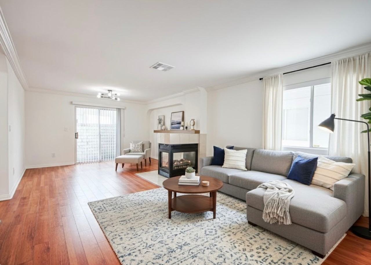 18332 Keswick St - Photo 4 of 41