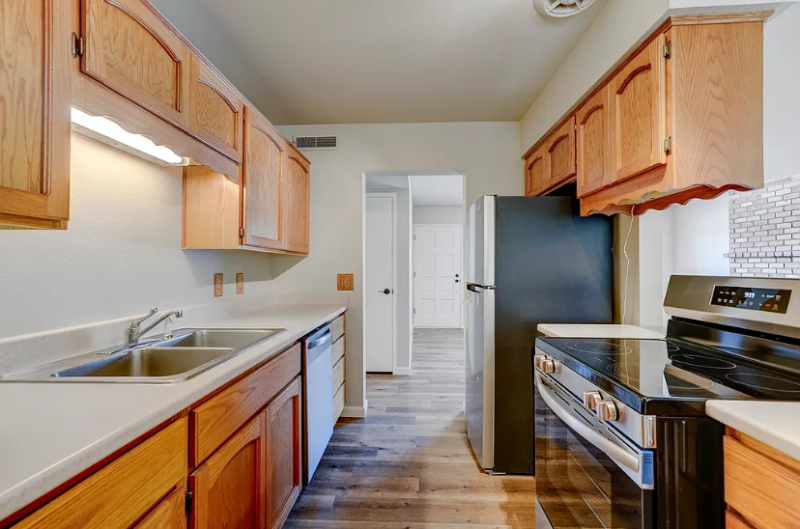 3035 Pleasant Valley Cir - Photo 7 of 9