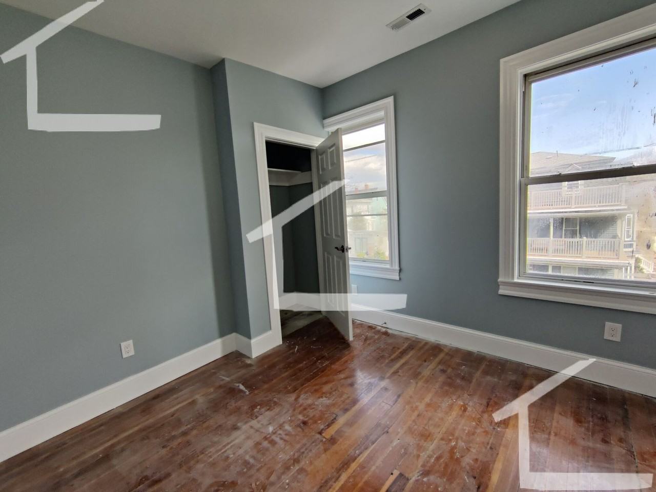 29 Cameron Ave - Photo 5 of 17