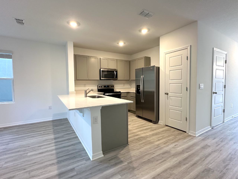 2933 Canary Ave - Photo 5 of 20