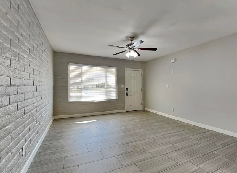 1024 E Alameda Dr - Photo 3 of 11