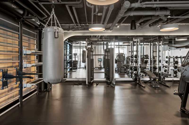 535 S Damen Ave - Photo 6 of 12