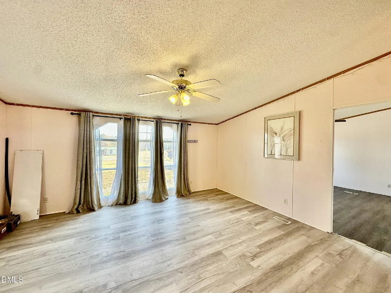 287 Oliver Loop Rd - Photo 2 of 5