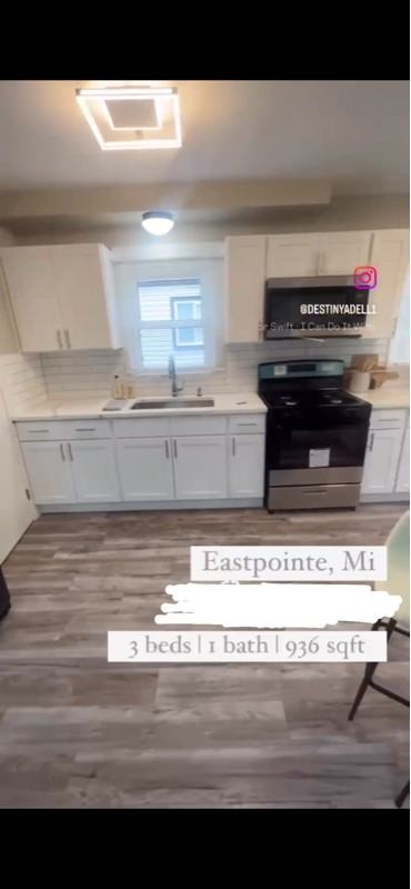 21786 Rein Ave - Photo 2 of 9