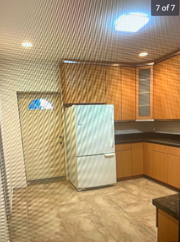 3245 Pearl St - Photo 3 of 13