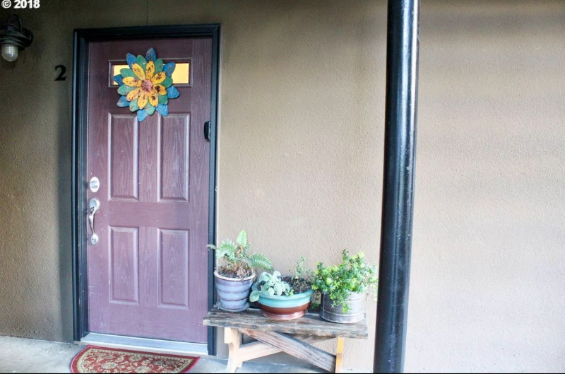 9333 N Lombard St #2 - Photo 3 of 19