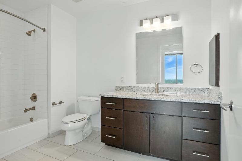 155 Forest Ave - Photo 7 of 16