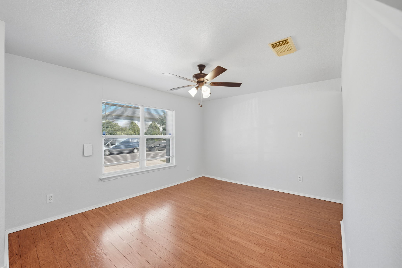 535 Centro Hermosa - Photo 3 of 16