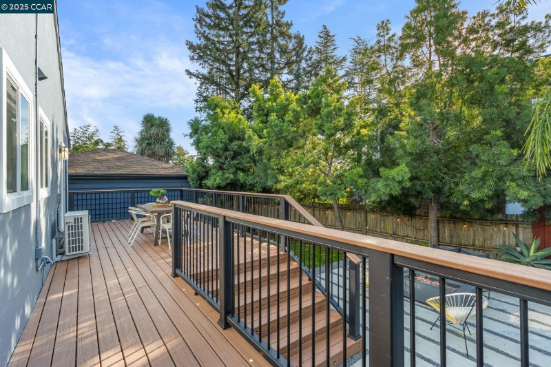 4239 Gregory St - Photo 6 of 16