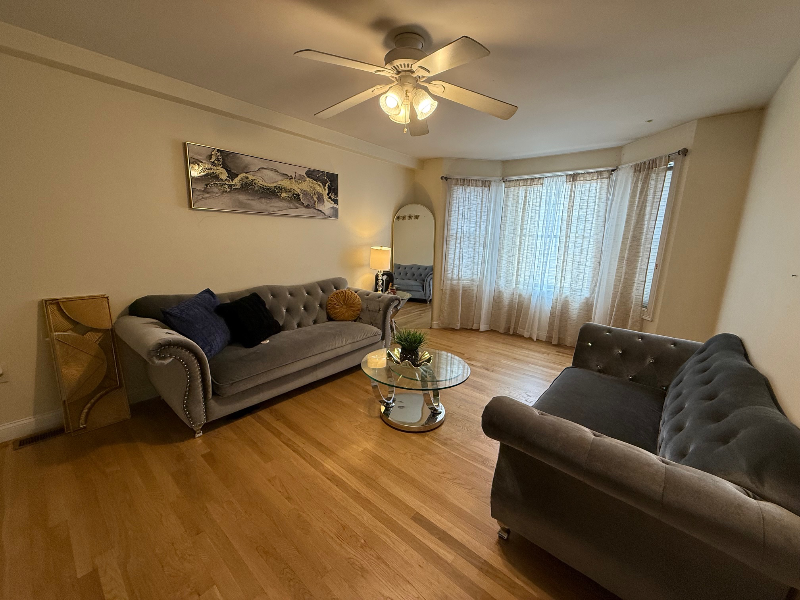 33 Grantley St #C - Photo 3 of 20