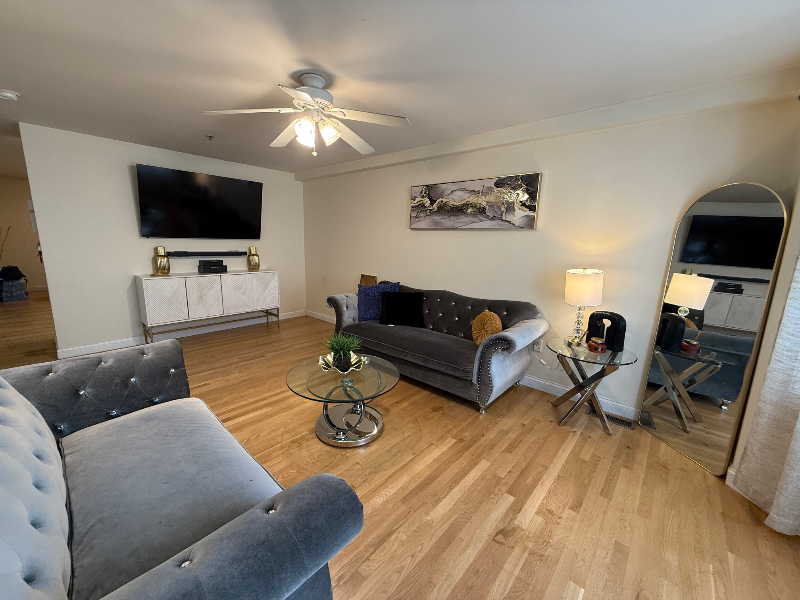 33 Grantley St #C - Photo 4 of 20