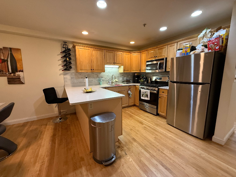 33 Grantley St #C - Photo 5 of 20