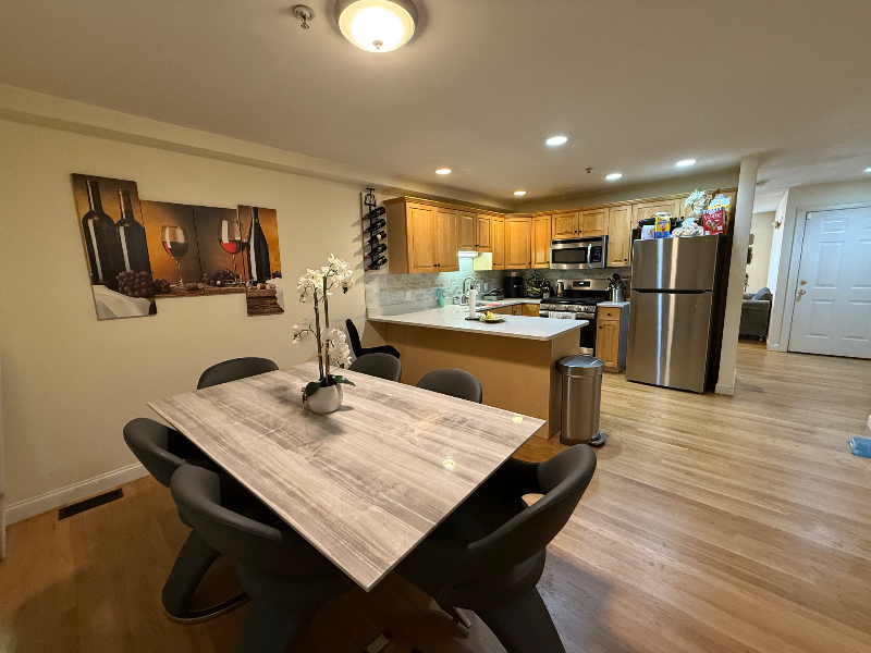 33 Grantley St #C - Photo 6 of 20