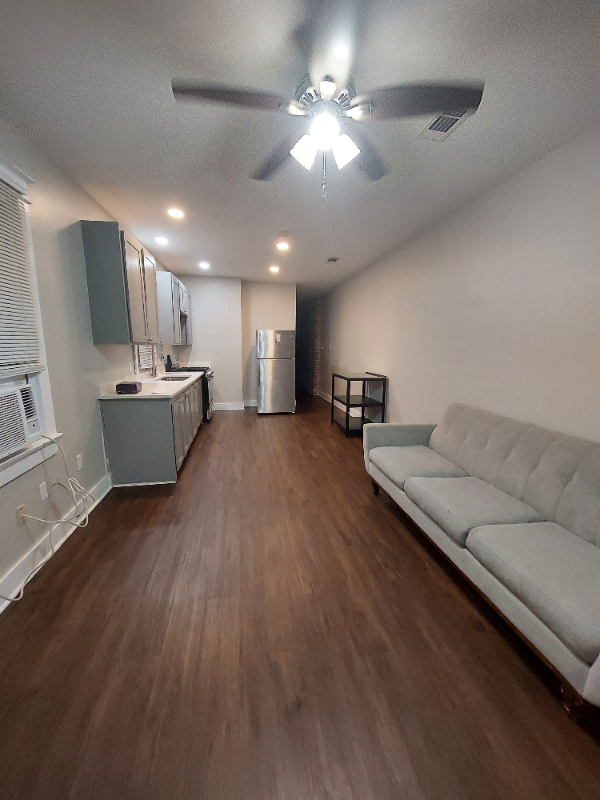 2413 Painters St - Photo 6 of 18