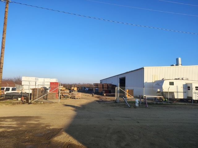 12642 Hanford Armona Rd #B - Photo 3 of 6