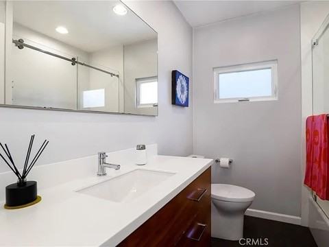 3231 Marber Ave - Photo 6 of 20