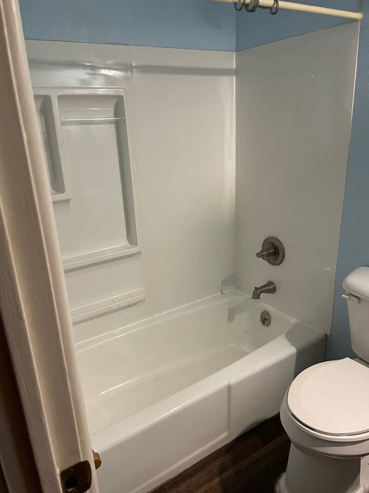 1317 Virginia Ave - Photo 5 of 12