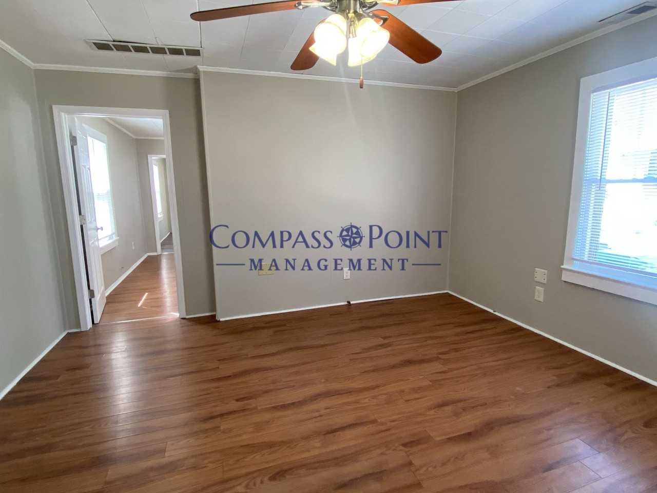 132 Carlisle Ave - Photo 2 of 14