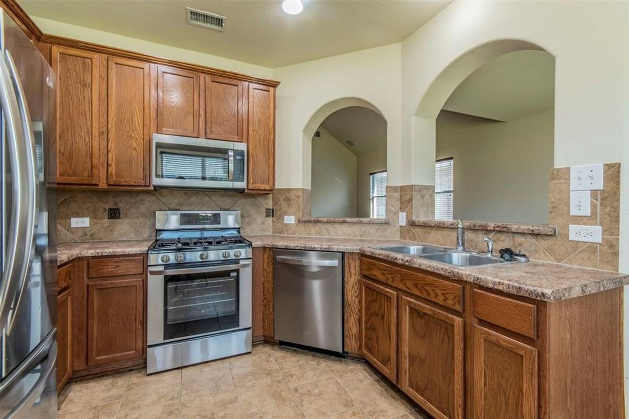 12116 Pecangate Way - Photo 2 of 27