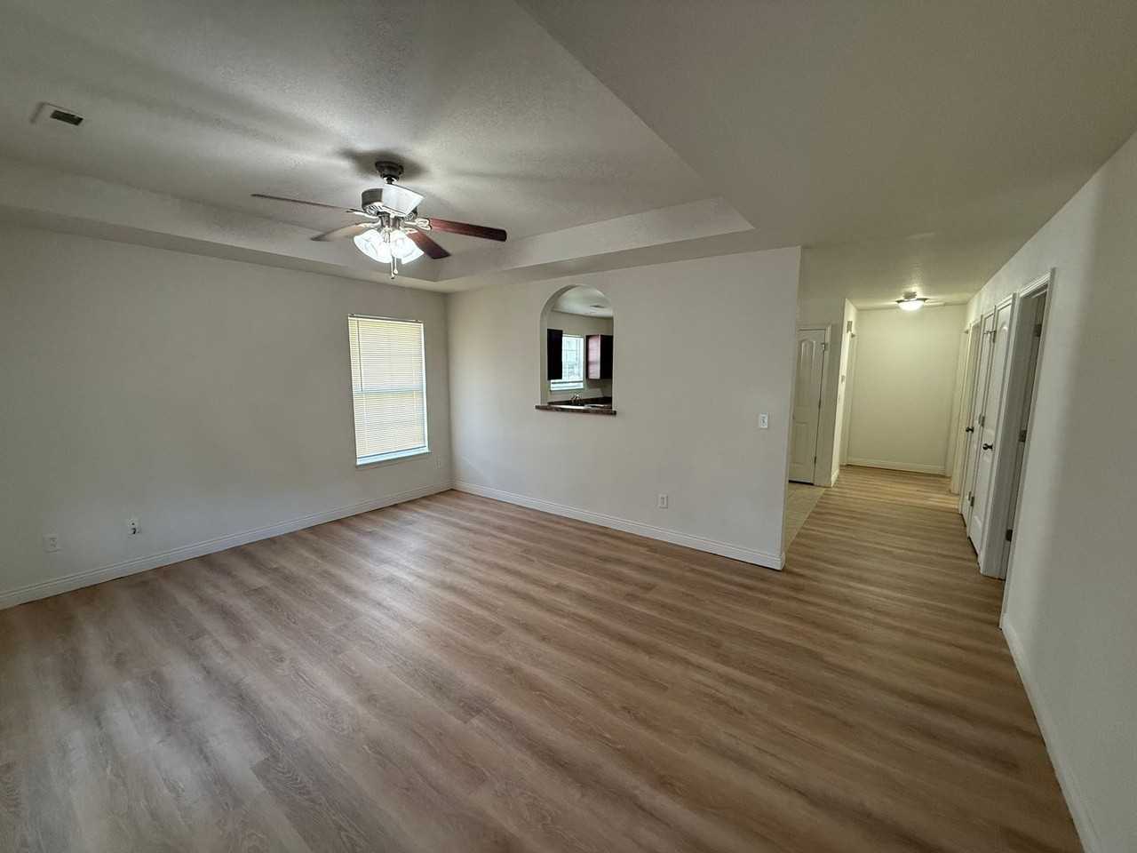 7382 Noah Ct - Photo 2 of 20