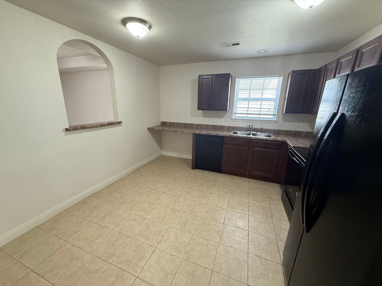 7382 Noah Ct - Photo 7 of 20