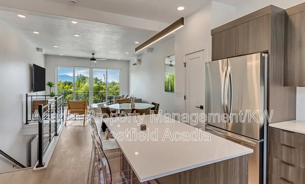 4186 S Main St - Photo 2 of 10