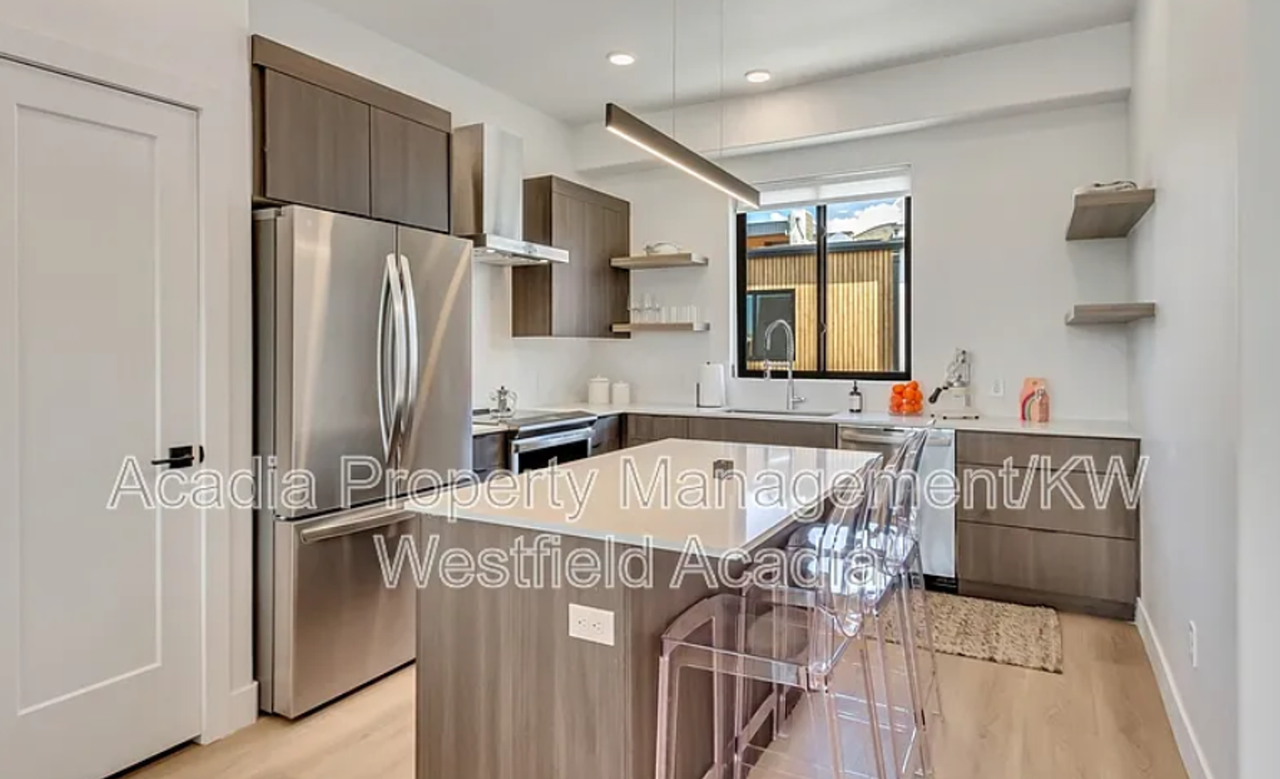 4186 S Main St - Photo 3 of 10