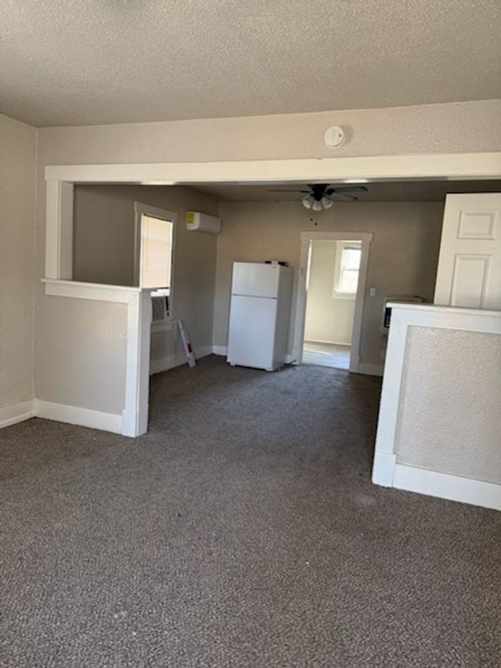 812 N Choctaw Ave - Photo 3 of 7