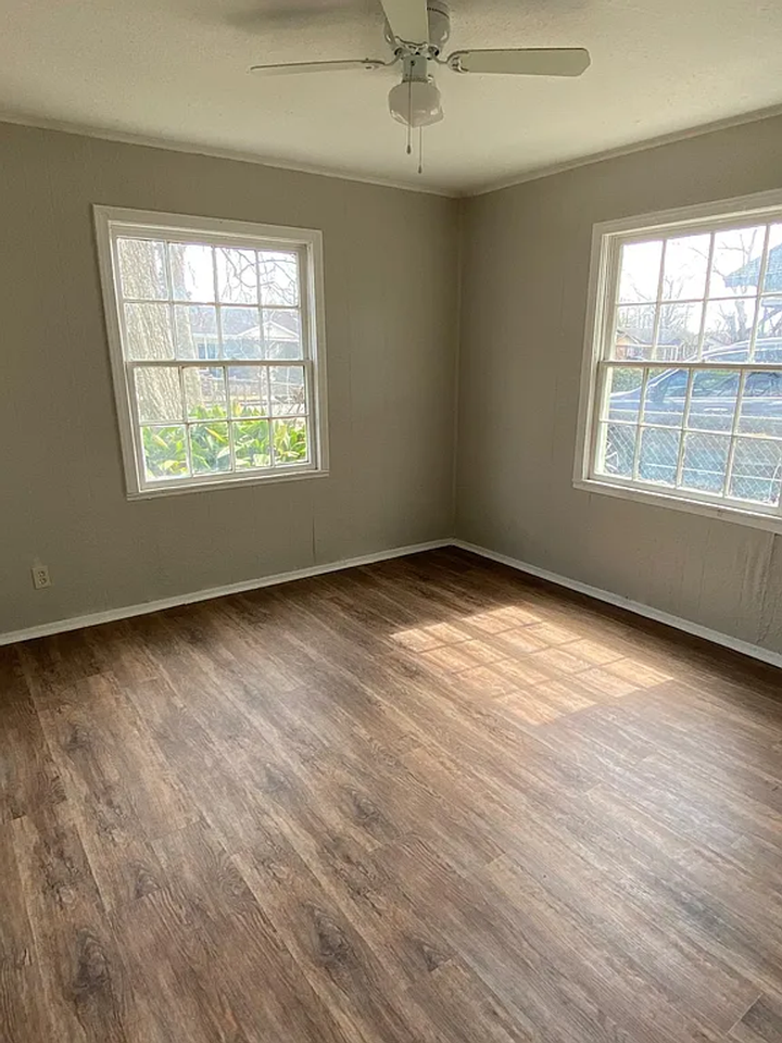 3875 E Lynwood Dr - Photo 3 of 6