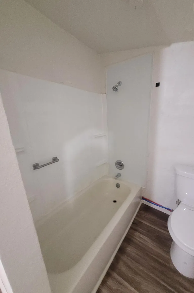 1055 S 3rd St - Photo 7 of 10