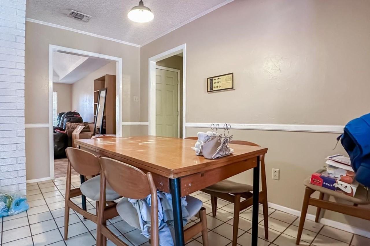 3506 103rd St - Photo 6 of 15