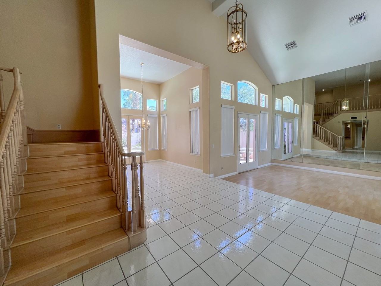 2920 Sunstone St - Photo 2 of 31