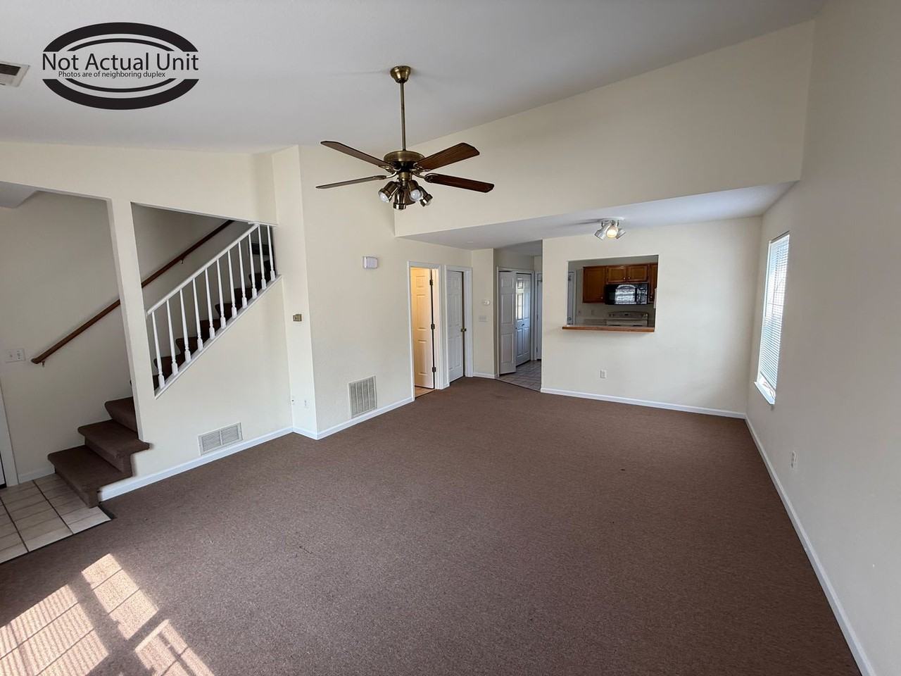 1328 N Frideriki Dr - Photo 3 of 25