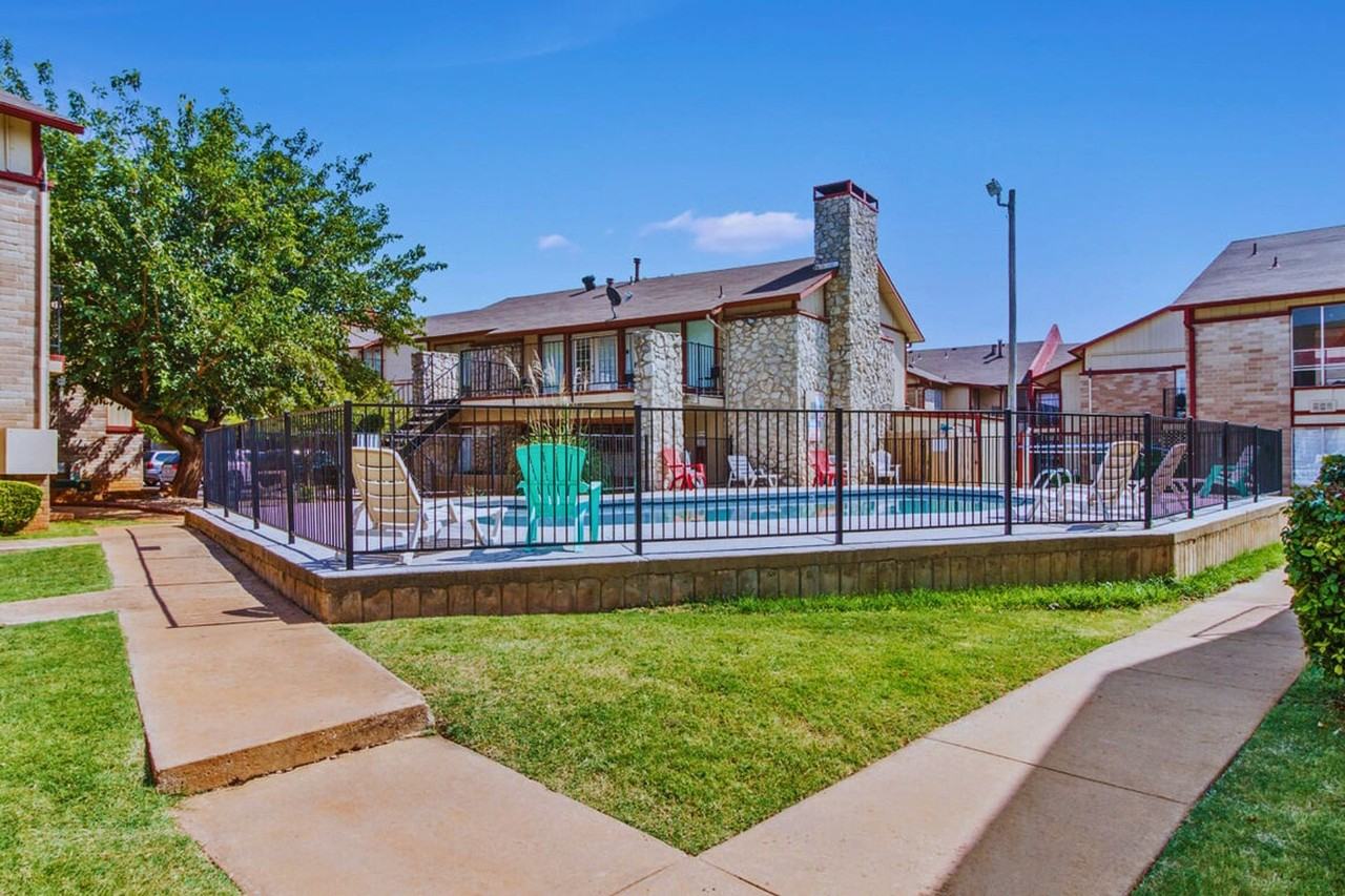 16BEL4861 - Photo 3 of 13