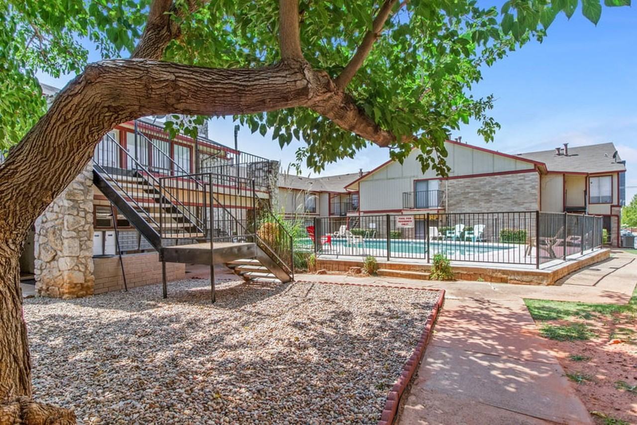 16BEL4861 - Photo 4 of 13