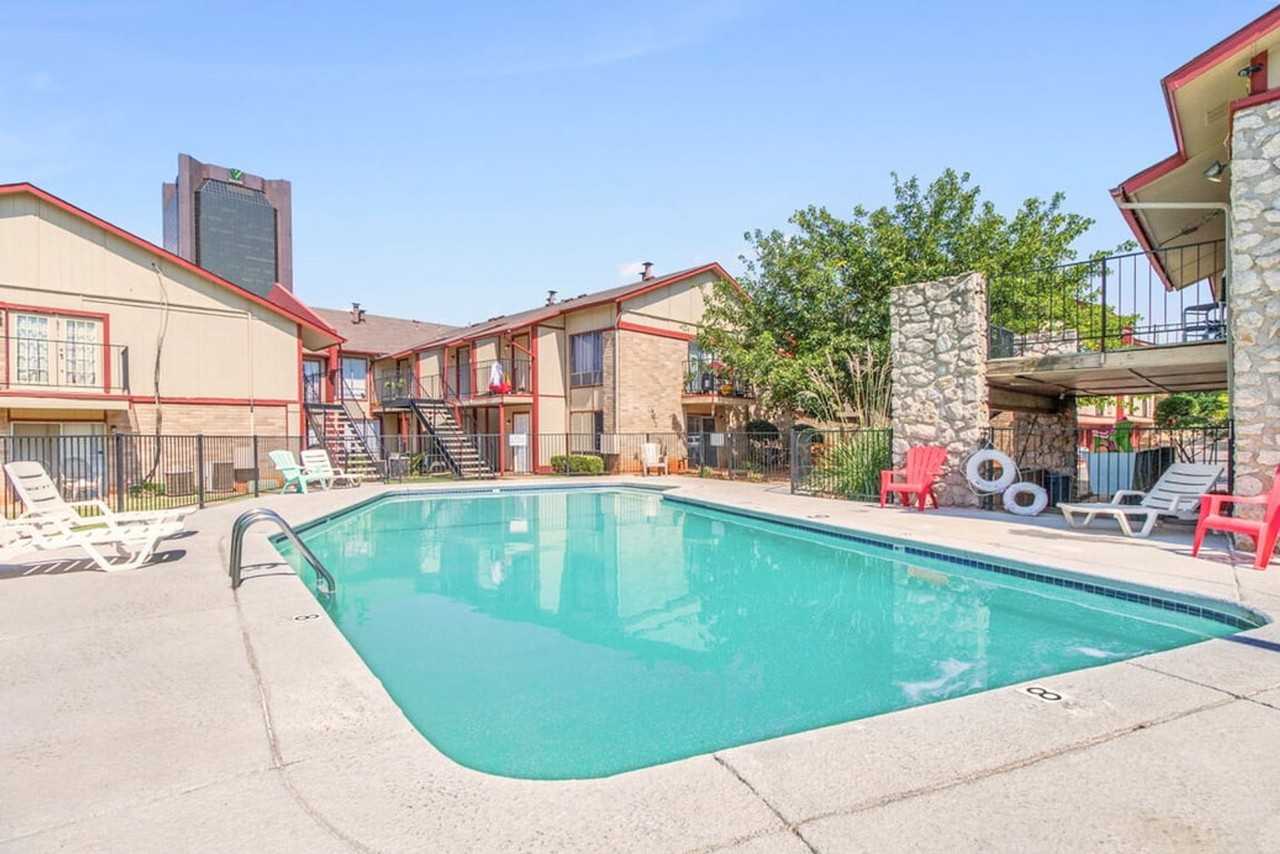 16BEL4861 - Photo 5 of 13