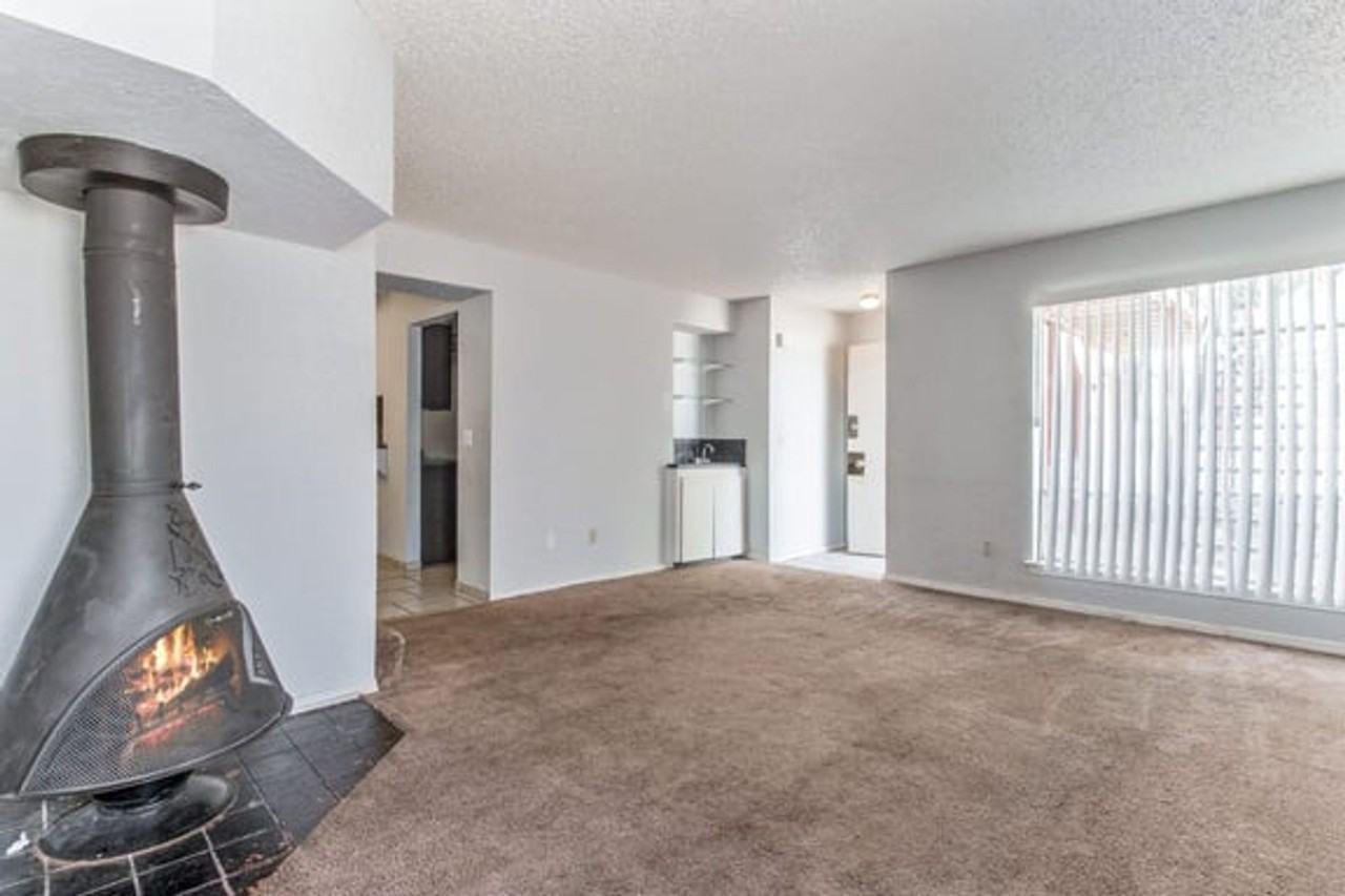 16BEL4861 - Photo 6 of 13