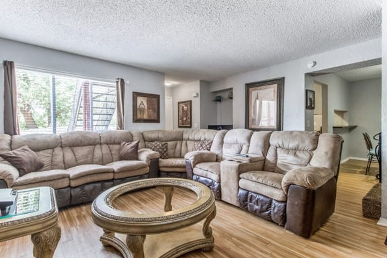 16BEL4861 - Photo 7 of 13