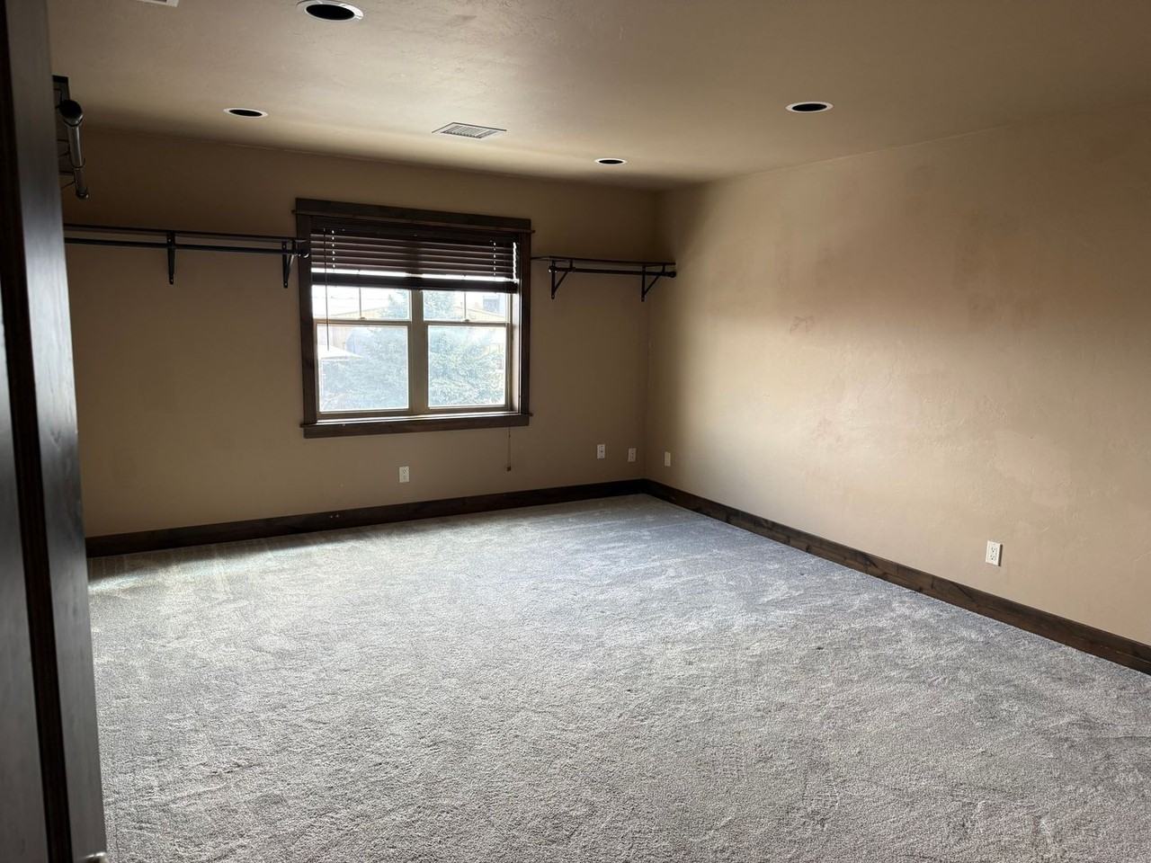 33 Elk Bugle Ct - Photo 3 of 8