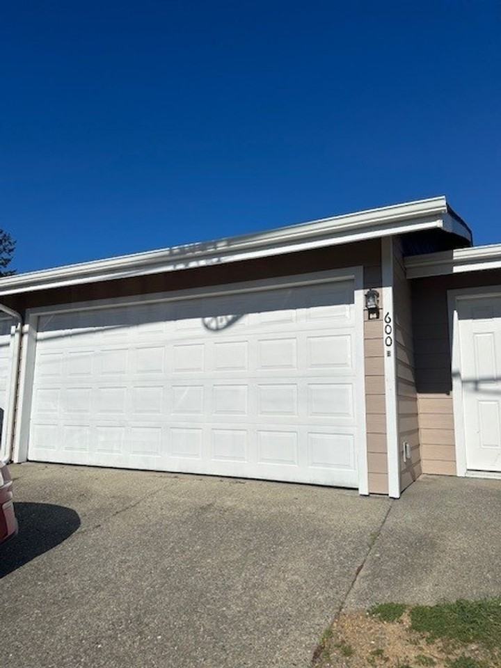 600 Easy St - Photo 4 of 17