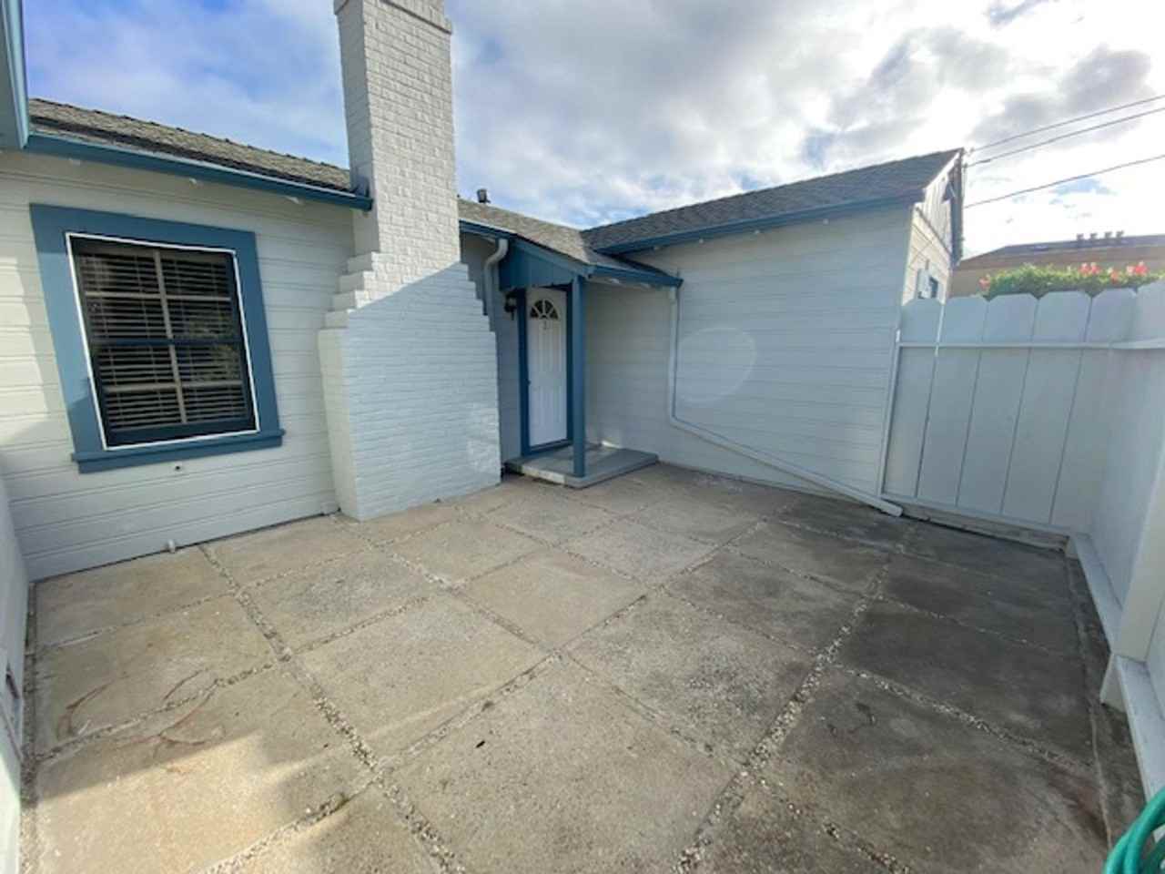 916 Lighthouse Ave - Photo 2 of 42