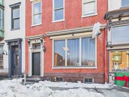 featured image of 1124 N 3rd St