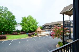 featured image of 836 W Glenn Ave #311