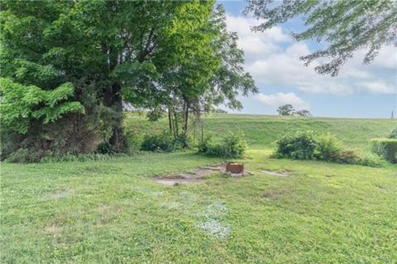 317 Cleveland St - Photo 4 of 15