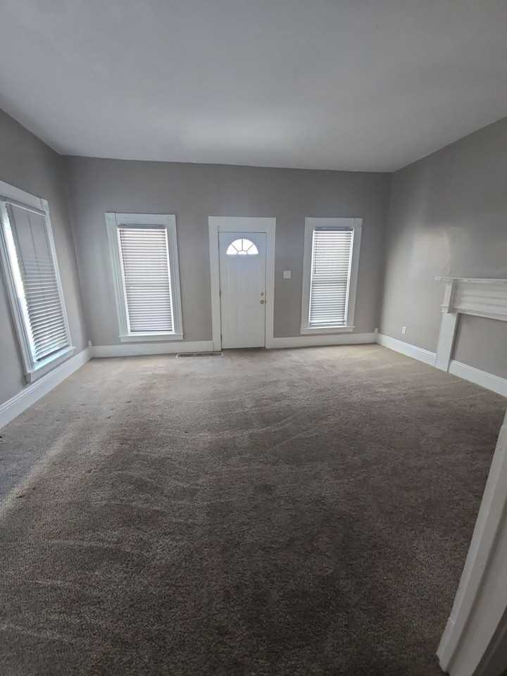 317 Cleveland St - Photo 7 of 15