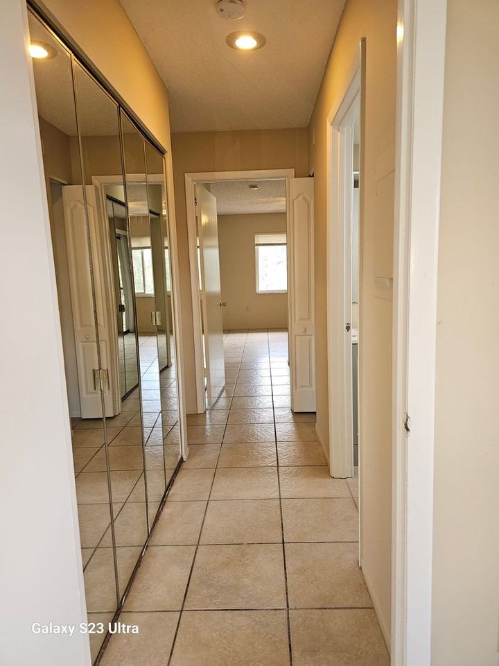 861 Mecca Dr - Photo 6 of 11